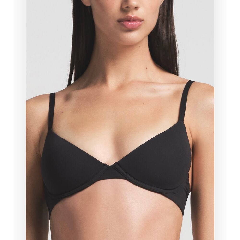 Skims fits everybody scoop plunge bra onyx 32D - Picture 2 of 3
